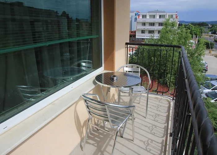 Къща за гости Brigantina