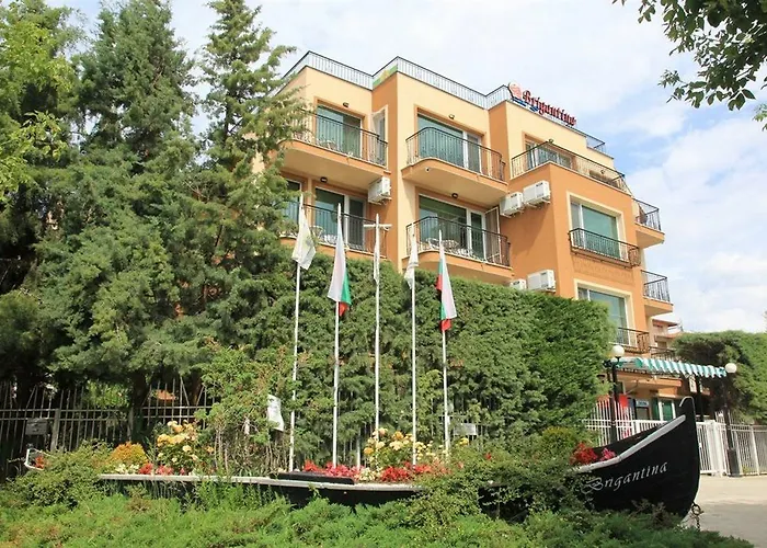 Къща за гости Brigantina 3*