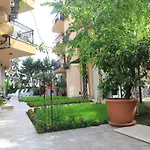 Brigantina Guest house 3*