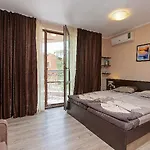 Brigantina Guest house