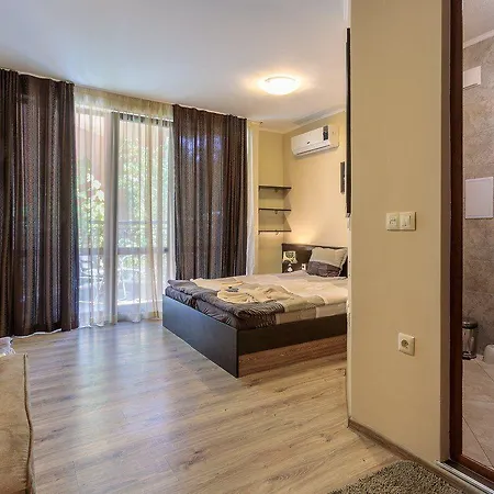 بيت ضيافة Brigantina 3*