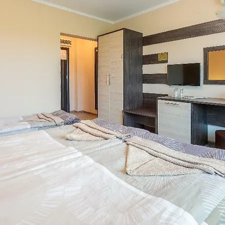 بيت ضيافة Brigantina 3*