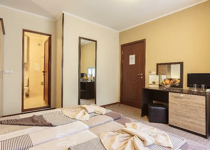 Brigantina Guest house 3*